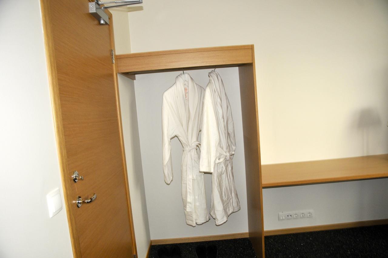 Nordic Guest House Keflavik Room photo